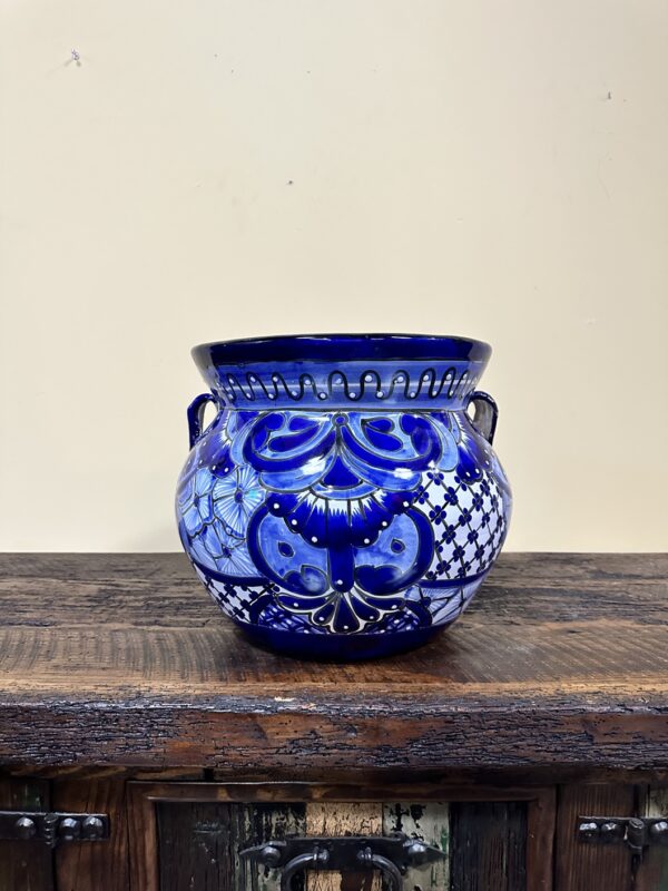 maceta talavera azul. Blue talavera pot.