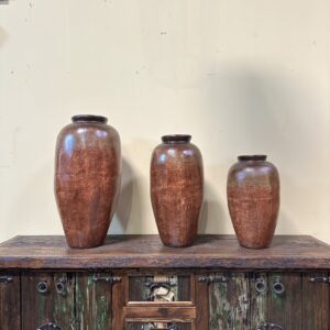 red rojo vases